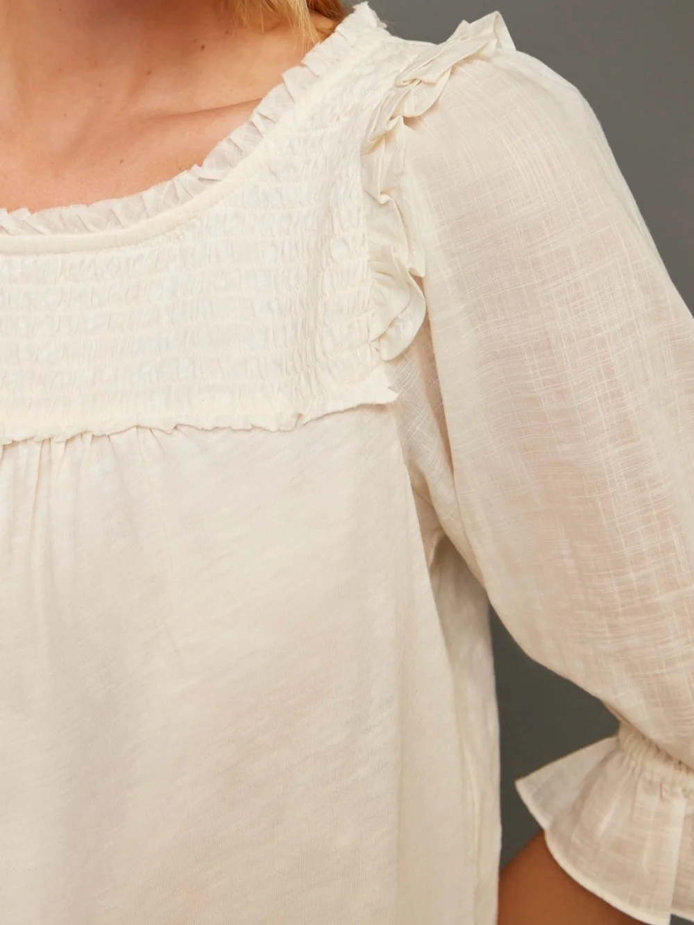 By Anthropologie Smocked Puff-Sleeve Smocked top, sz xs, euc